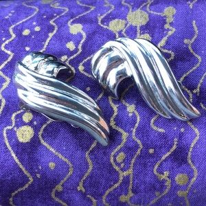 Vintage Silver Tone Clip Earrings